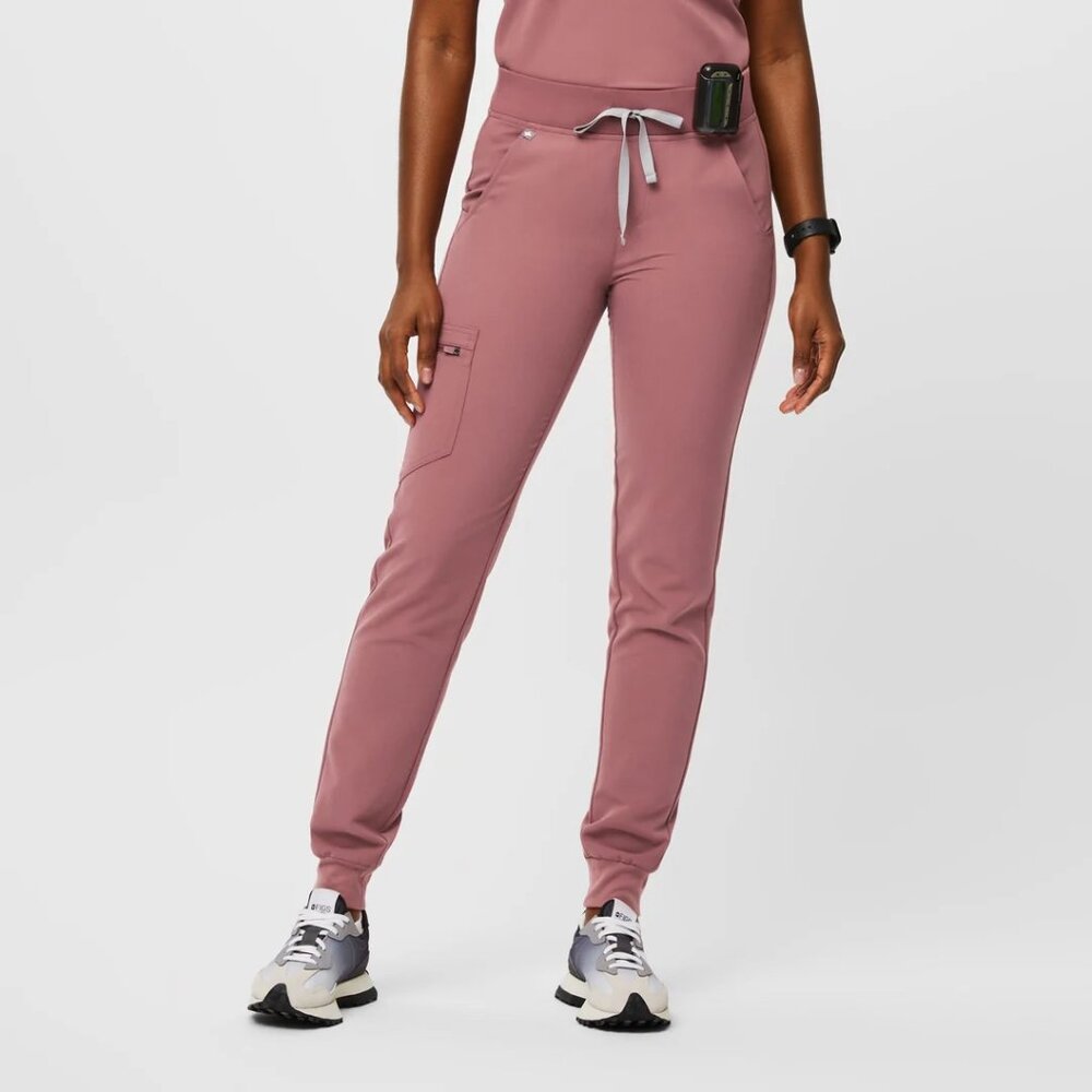 EUC FIGS Zamora Joggers in Mauve--Medium